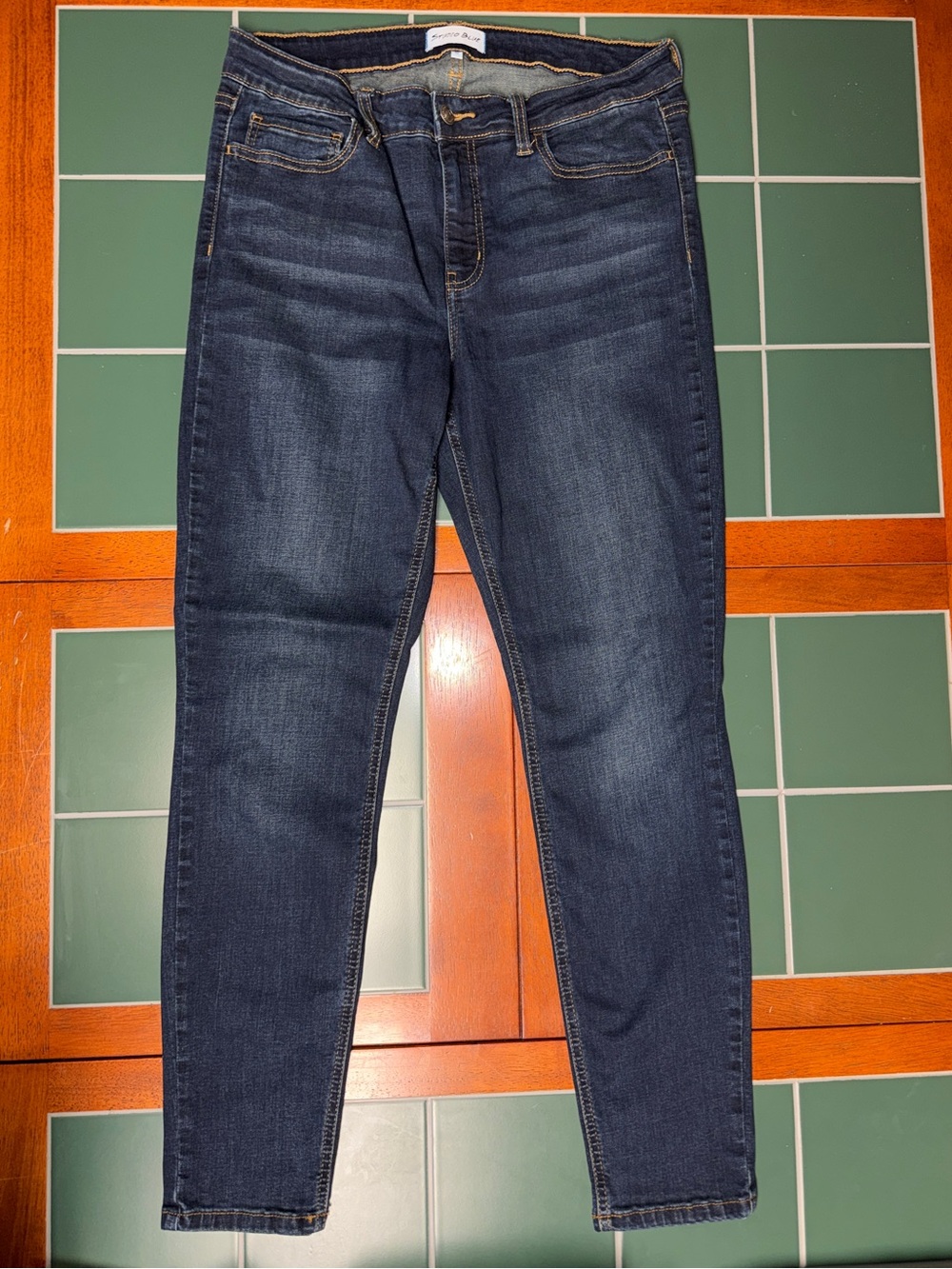 Studio Blue Dark Indigo Skinny Jeans size 12/31
